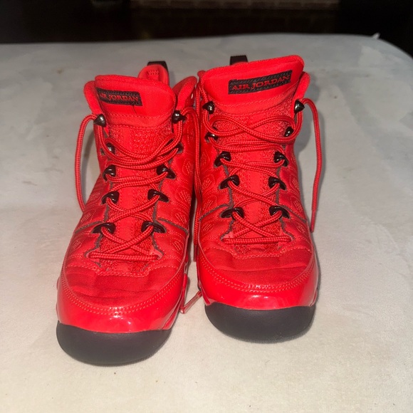 Size 6 - Jordan 9 Chile Red
